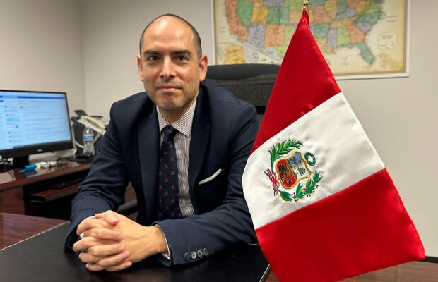 GIANCARLO LEON COLLAZOS