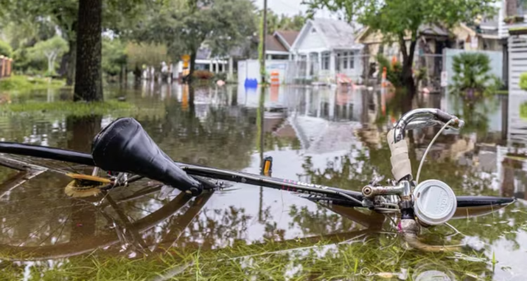 Un gran huracán podría azotar Florida a finales de esta semana