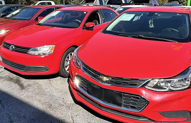 El Viajero auto sales