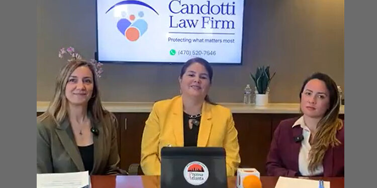 Pia Candotti y la Abogada de Negocios, Catalina Ortiz, hablando sobre la protección de menores