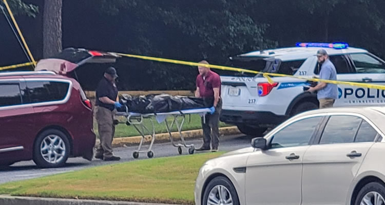 Hombre hispano muerto a tiros en el estacionamiento de una iglesia en Gwinnett